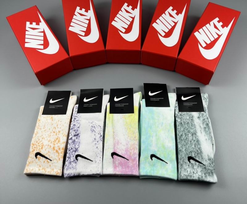 Kit de Meias Cano alto Nike com 5 Pares